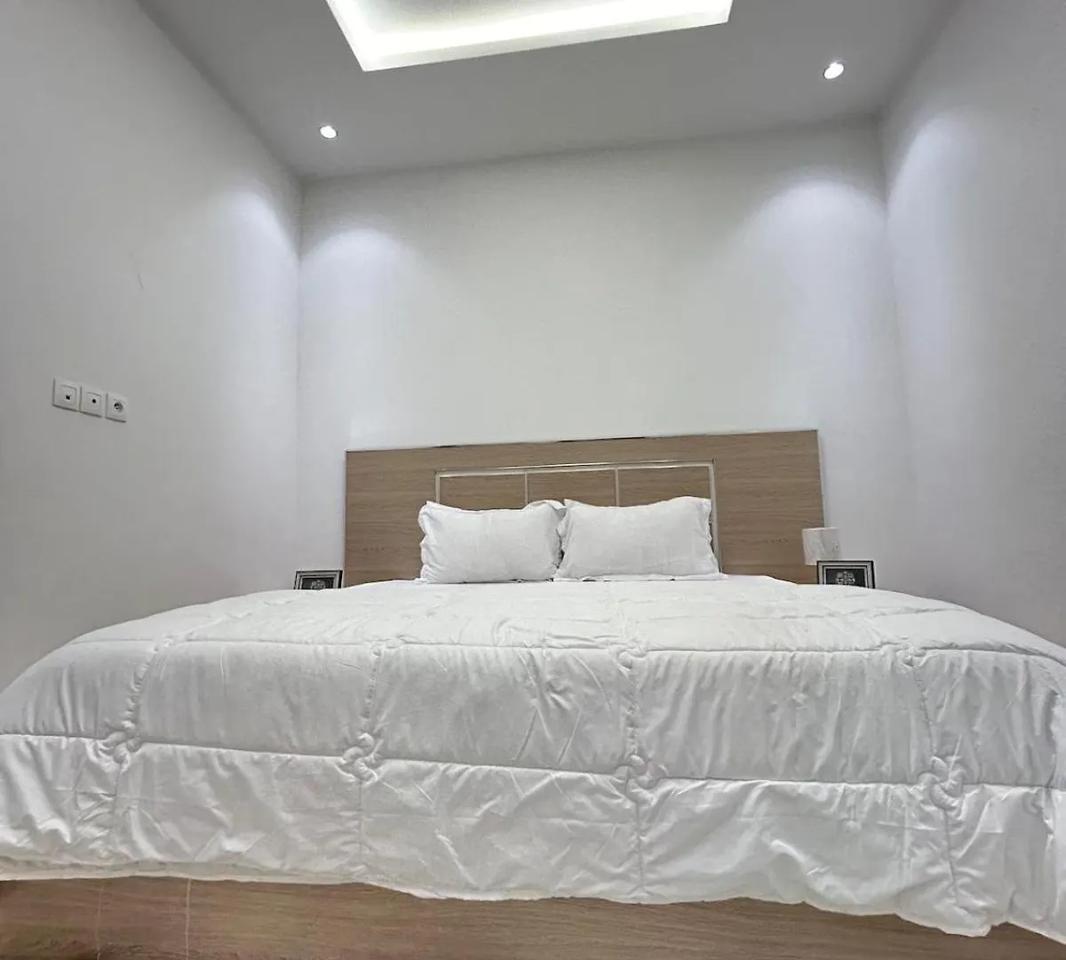 Studio Au Virage Dakar
